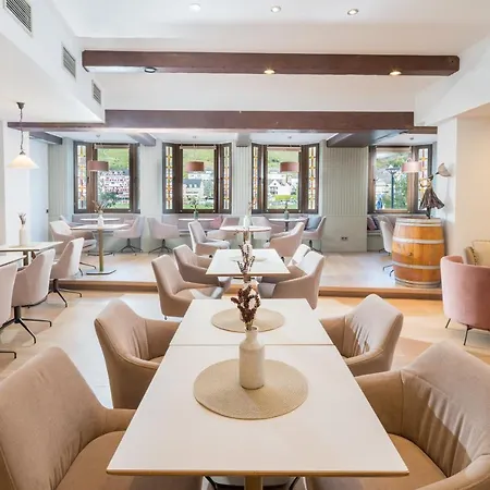 Hotel Weinhof 3*