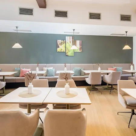Hotel Weinhof 3*